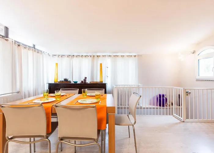 Апартаменты Sorrentovibes - Family 2 Bedroom Terrace Centre