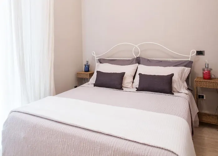 Апартаменты Sorrentovibes - Family 2 Bedroom Terrace Centre Сорренто